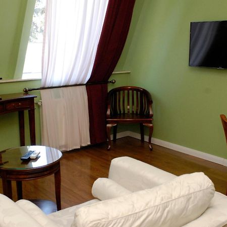 Prestige Palace - Esquisse Hotel Тбилиси Экстерьер фото