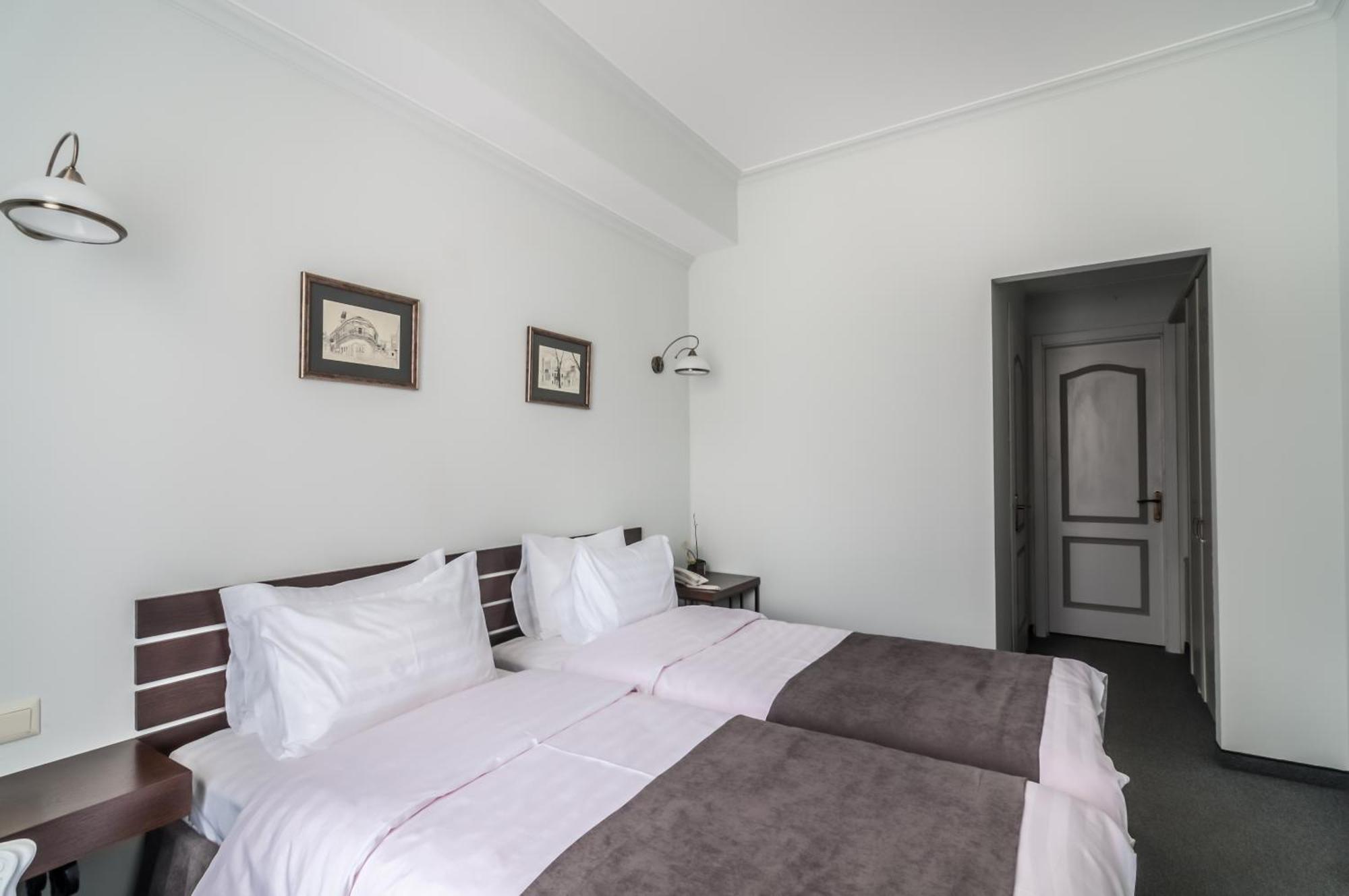 Prestige Palace - Esquisse Hotel Тбилиси Экстерьер фото