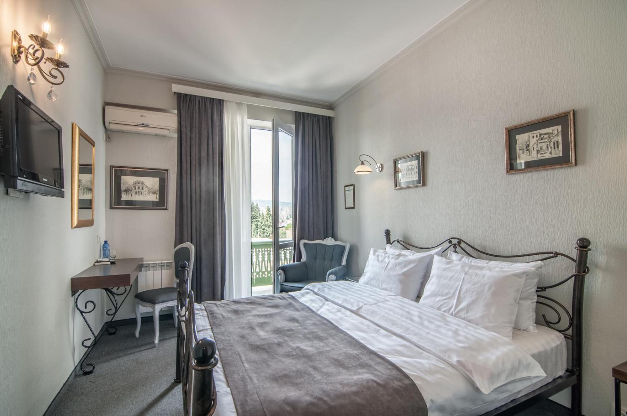 Prestige Palace - Esquisse Hotel Тбилиси Экстерьер фото