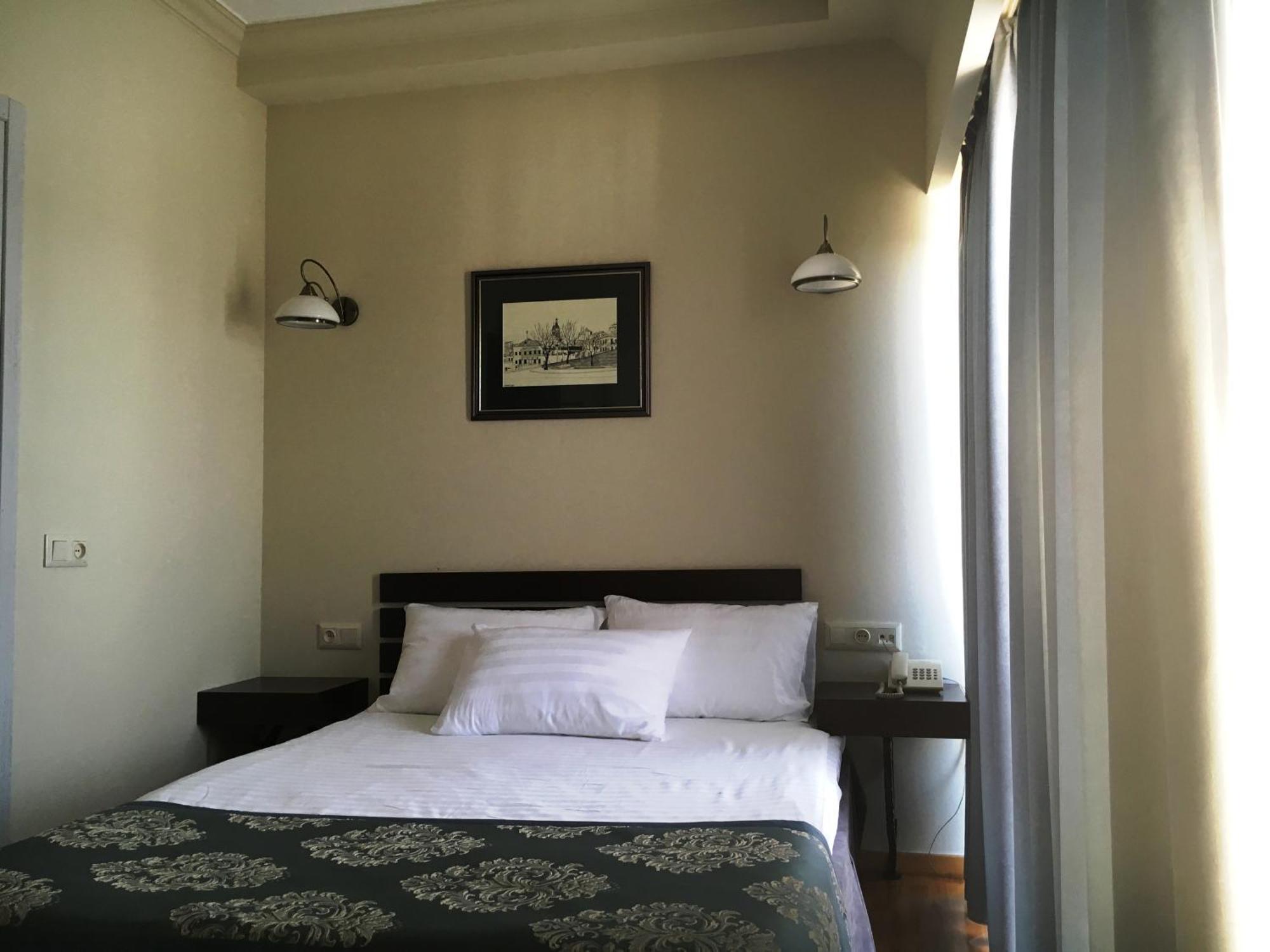 Prestige Palace - Esquisse Hotel Тбилиси Номер фото