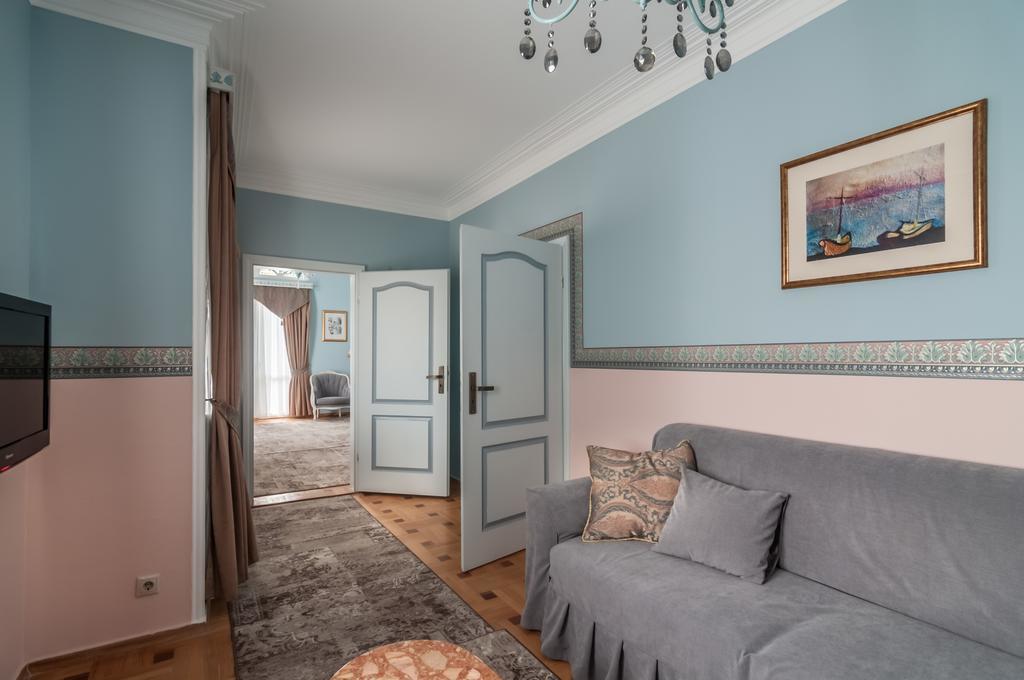 Prestige Palace - Esquisse Hotel Тбилиси Экстерьер фото
