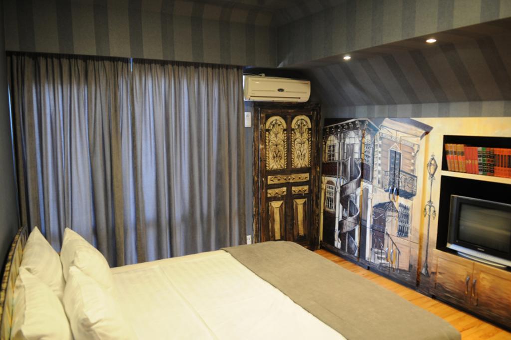 Prestige Palace - Esquisse Hotel Тбилиси Экстерьер фото